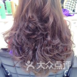 ye发专业美发连锁 绿洲店